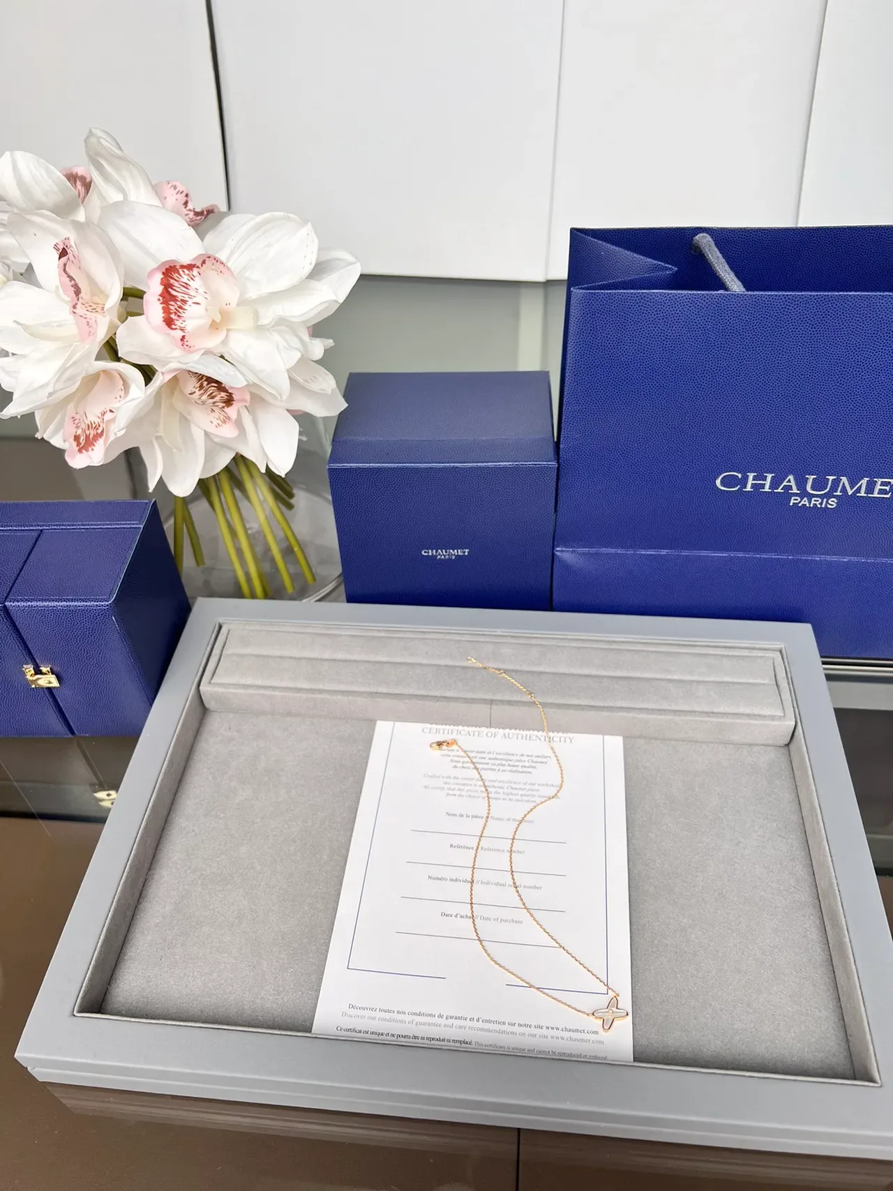 Chaumet Colar com pingente de madre-pérola em forma de estrela e diamante 8