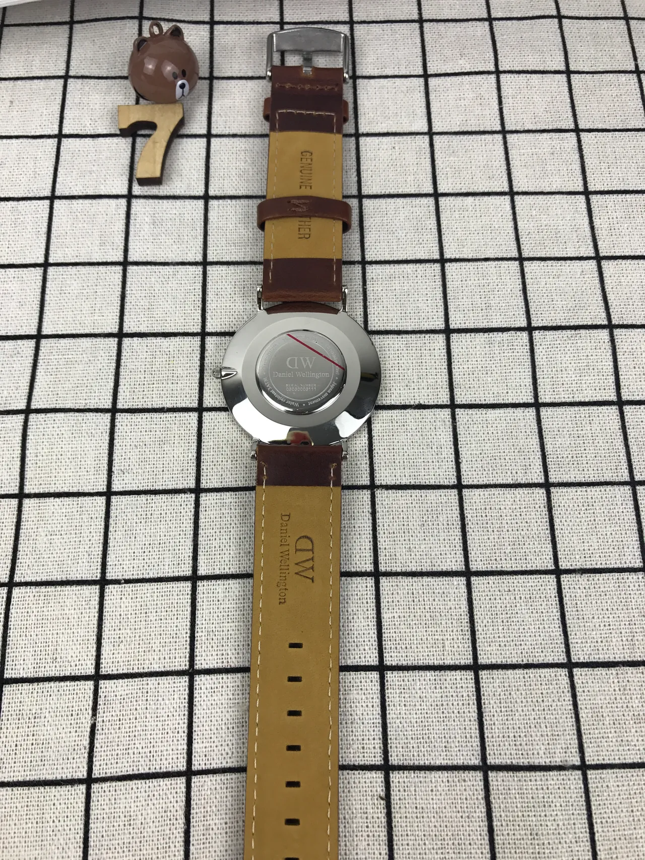 Daniel Wellington Brown White Minimalist Thin Case Quartz Watch 3