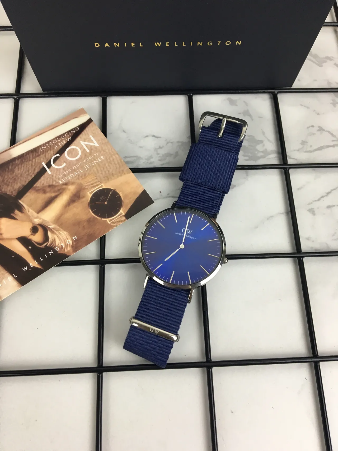 Daniel Wellington ICON Classic Petite 蓝色渐变表盘 石英手表 4