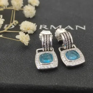 David Yurman Cable Classics أقراط مكتنزة جواهر زرقاء بافيه هالو
