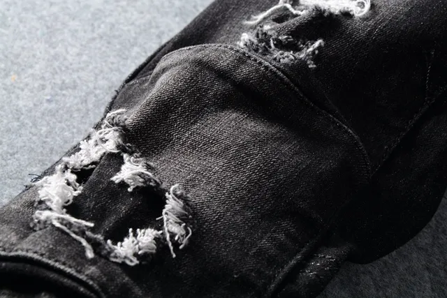 Distressed Black Cargo-Pocket Slim-Fit Jeans 3