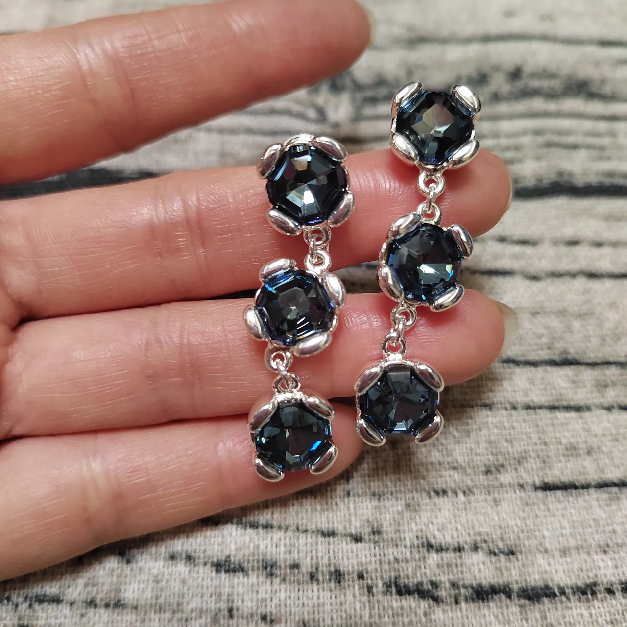 Dual-Stone Faceted Oval and Round Stud Earrings 3