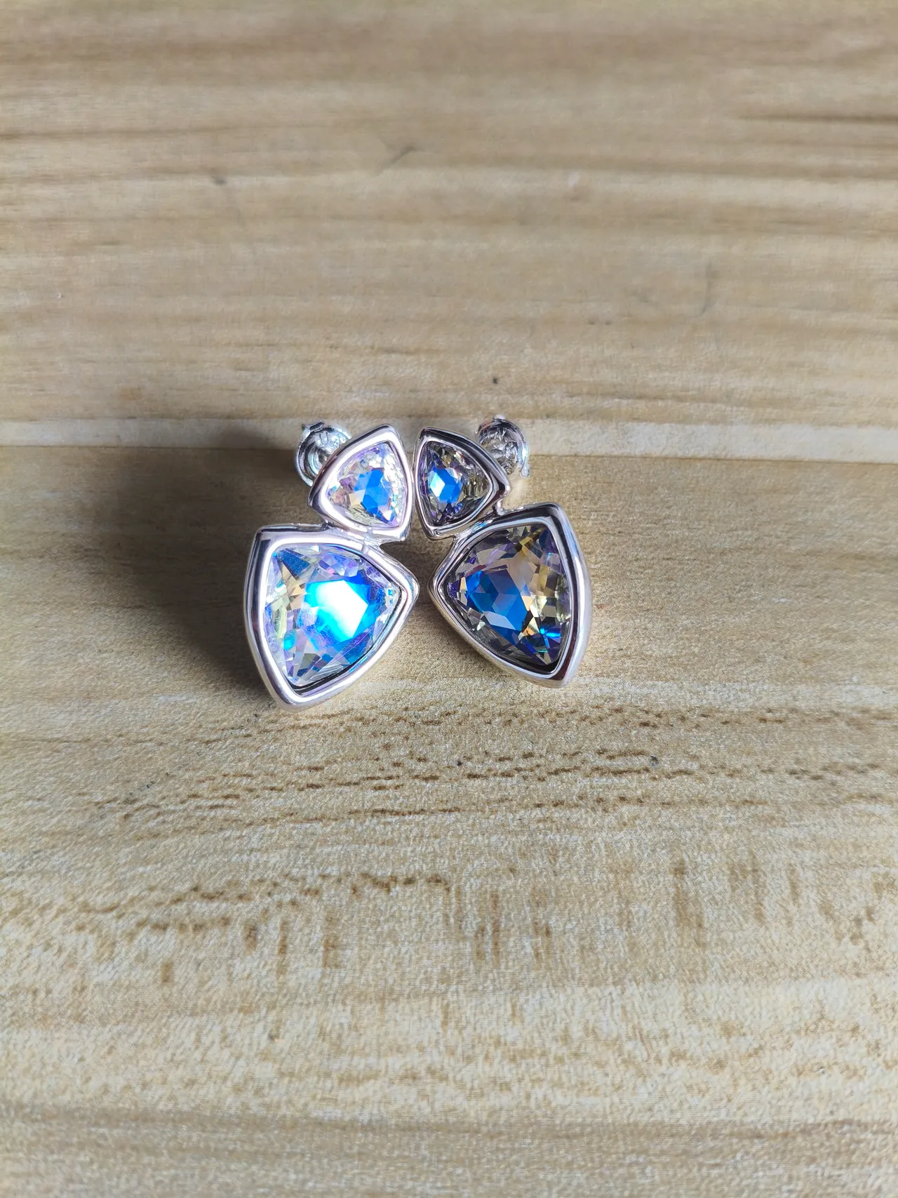 Dual-Stone Faceted Oval and Round Stud Earrings 9