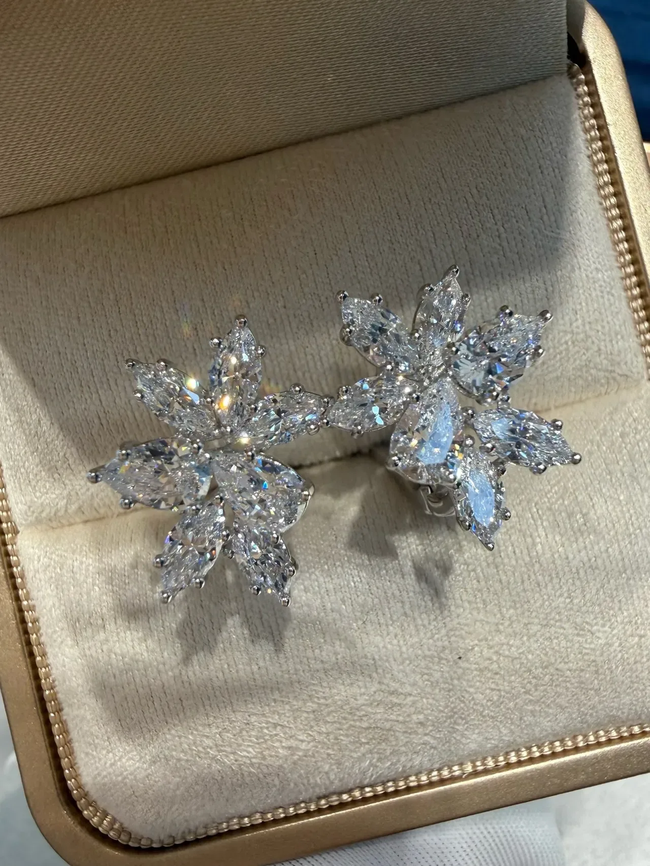 Floral Cluster Marquise-Cut Stone Stud Earrings 7