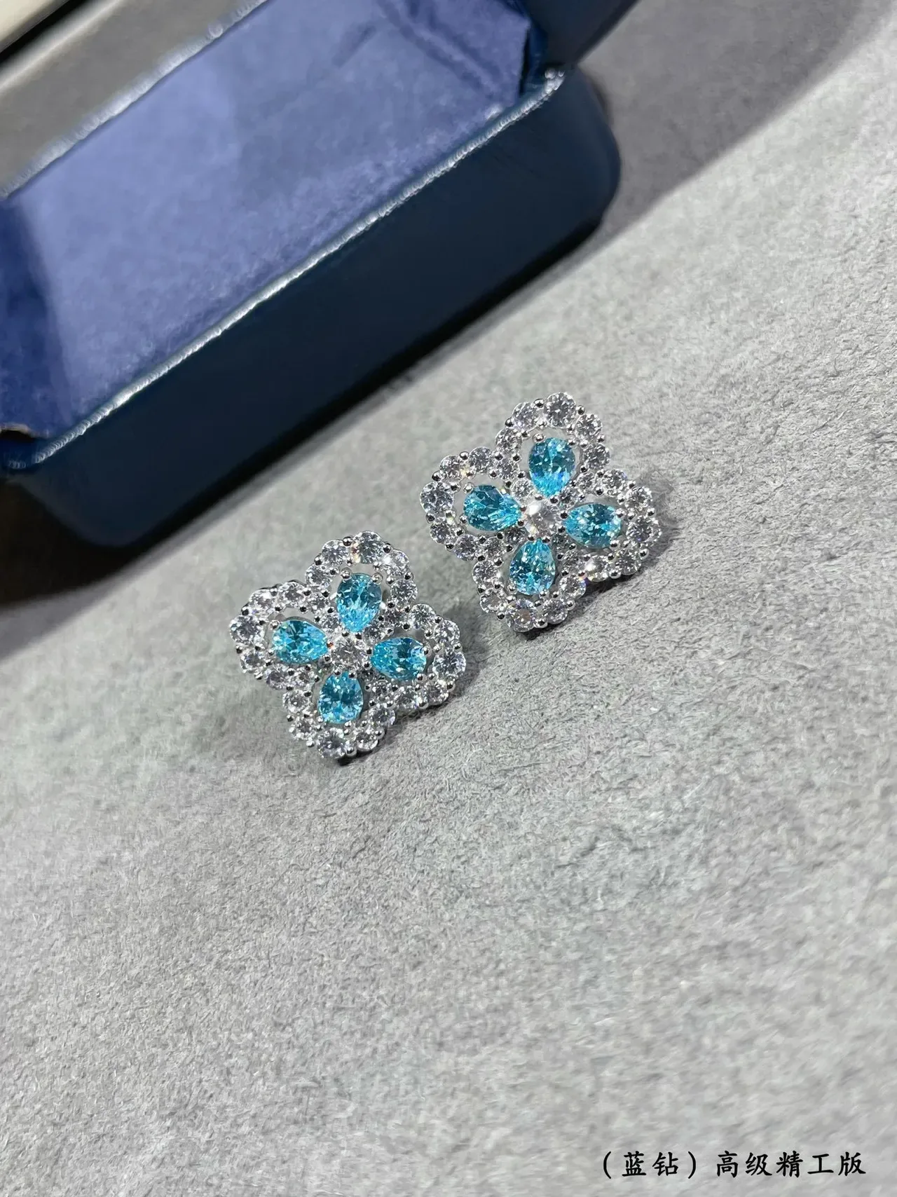 Floral Motif Blue and Clear Stone Stud Earrings 8