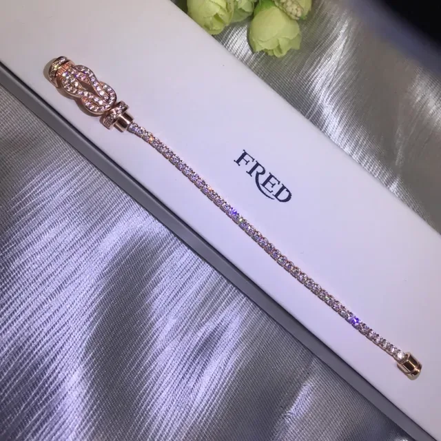 Fred Force 10 Knot Pavé Crystal Gold-Tone Bracelet 3