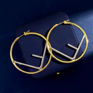 সোনা ও রুপো দুটি রঙের জ্যামিতিক হুপ ইয়াররিংস