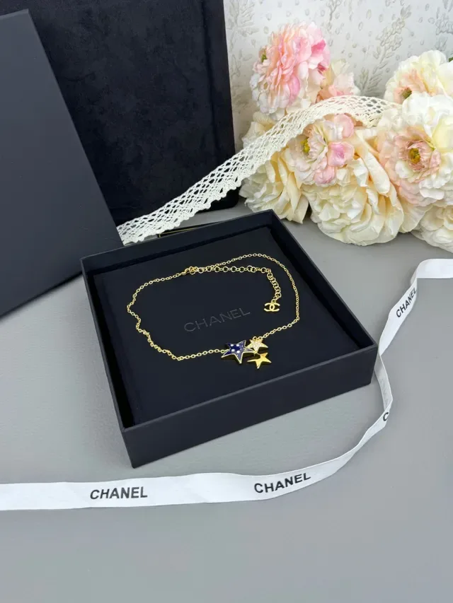 Gold Navy Chain Three-Star Pendant Cluster Necklace 4