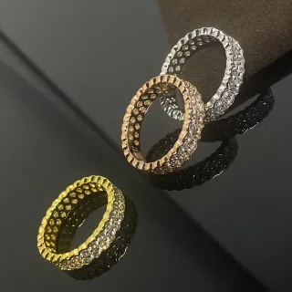 Anel de ouro e prata Pavé-Set borda texturizada