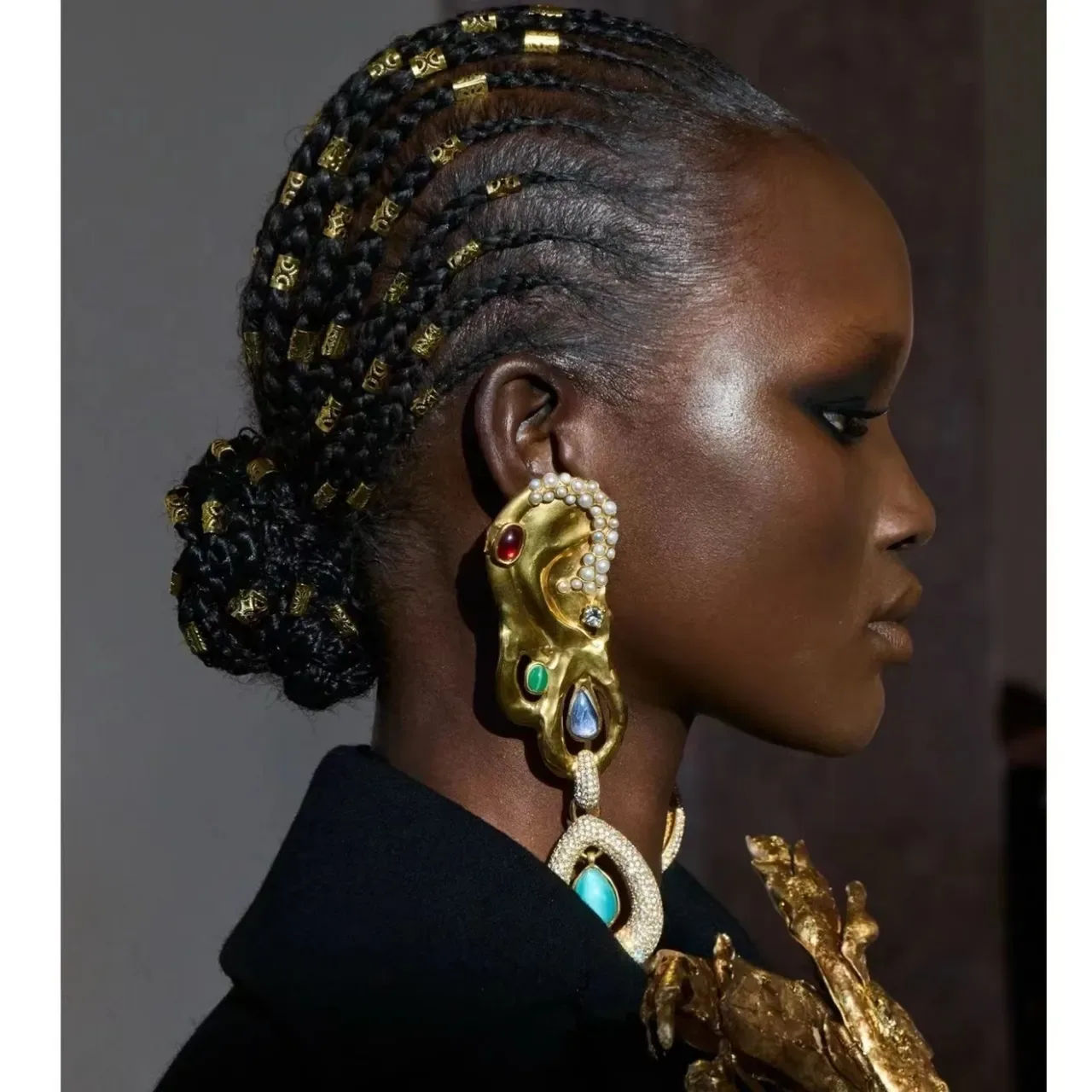 Gold-Tone Sculptural Pearl and Crystal Teardrop Drop Earrings 4