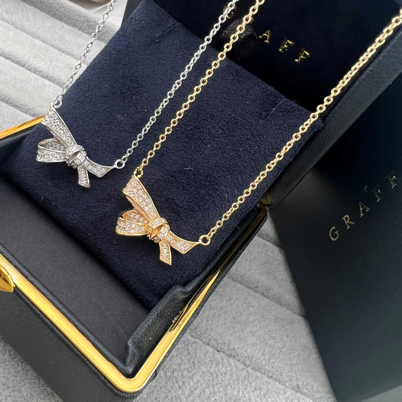 GRAFF Bow Gold Silver Pavé-Set Diamonds Necklace 6