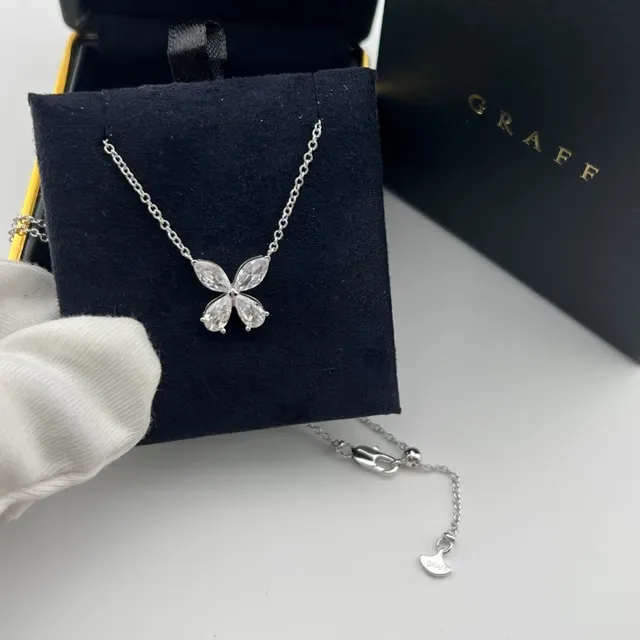Colar Graff Prata Preto Pendente em Forma de Borboleta com Quatro Pedras Marquise 3