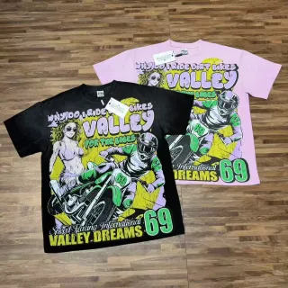 Camiseta oversized de cuello redondo con estampado gráfico