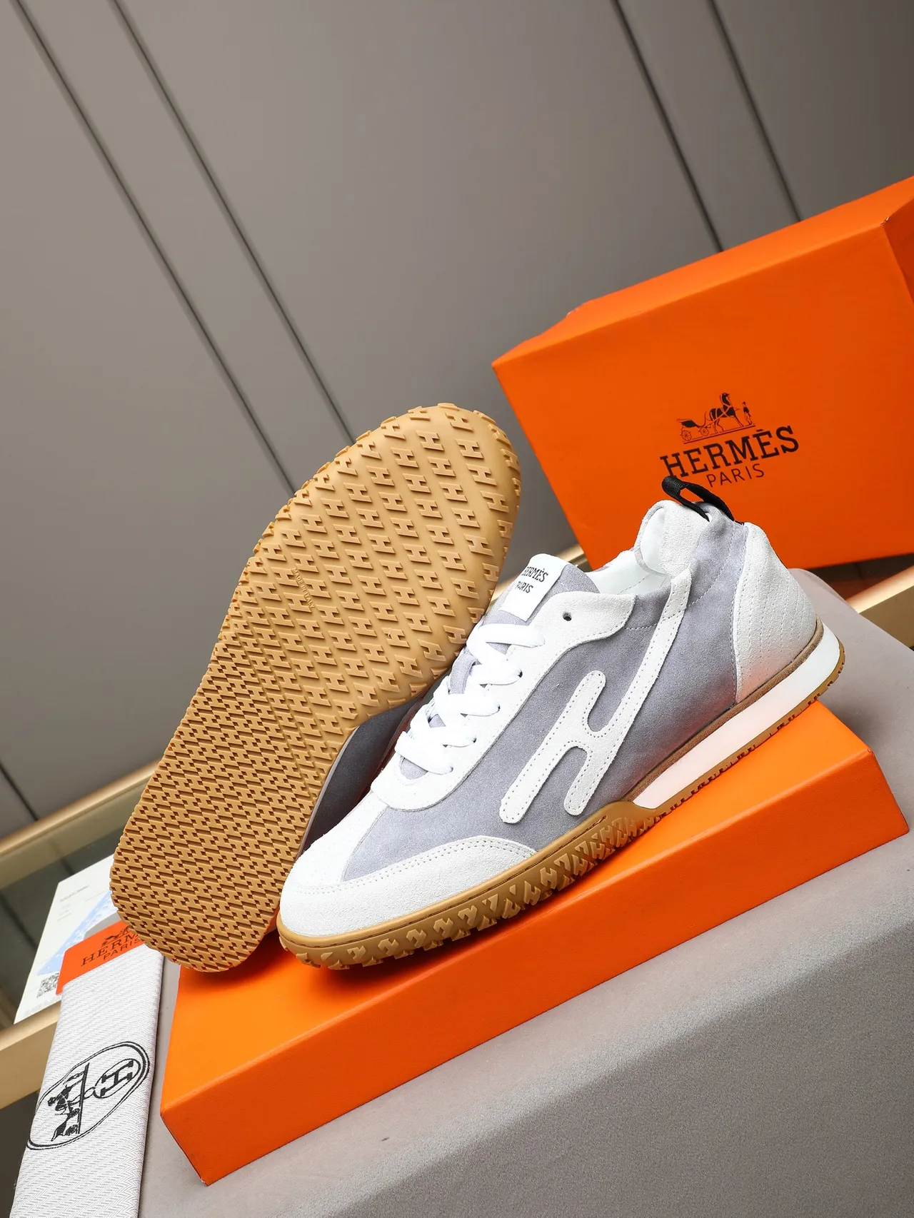 Gray and White Suede Panelled Lifestyle Sneaker 4
