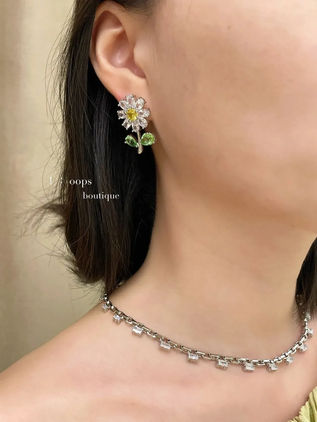 HEFANG Brincos Stud Flor de Margarida Cristal e Gemas Verdes 4