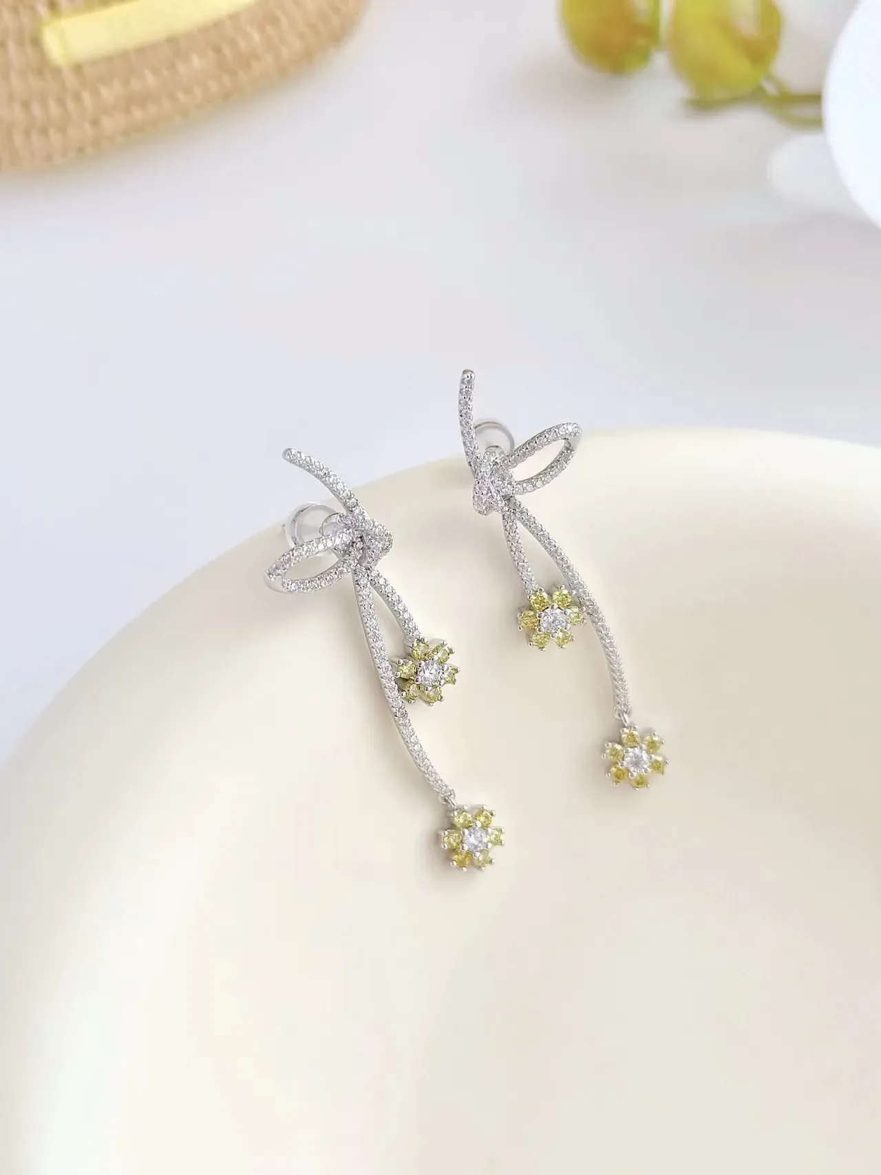 HEFANG Silver Yellow Bow-Top Dangle Flower Motifs Earrings 6