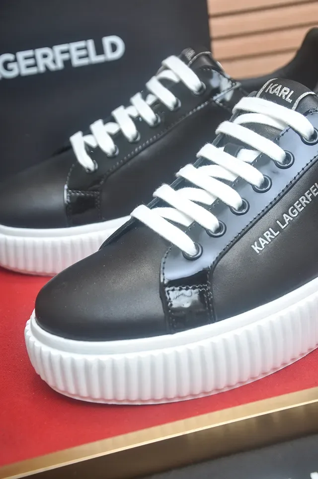 Karl Lagerfeld Black White Glossy Patent-Like Upper Ridged Platform Sole Chunky Sneakers 2