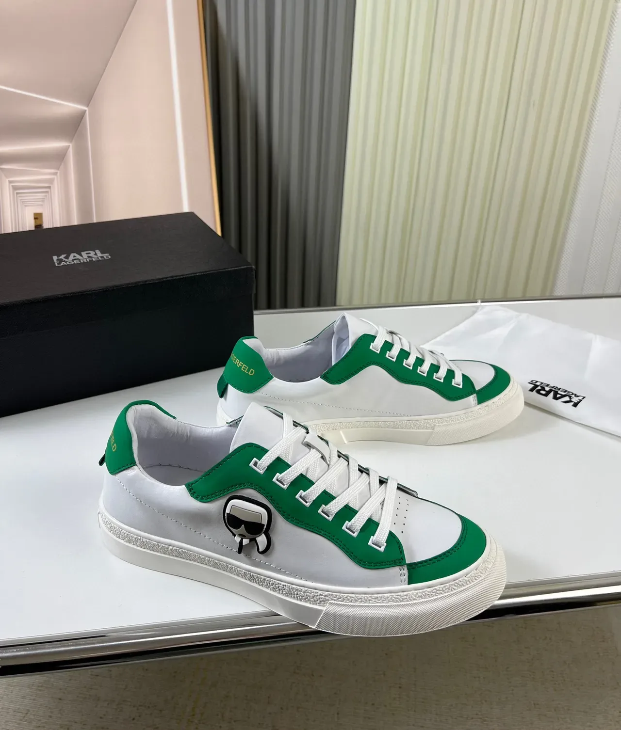 Karl Lagerfeld Karl Logo أبيض وأخضر أسلوب حياة رياضية 8