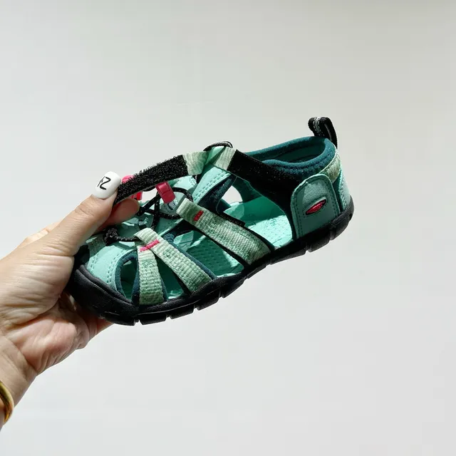 KEEN Newport H2 صندل كاجوال أسود 18