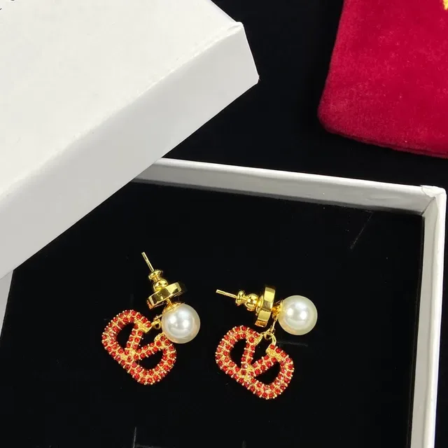 Pearl-Top Red Crystal V Motif Dangling Earrings 5