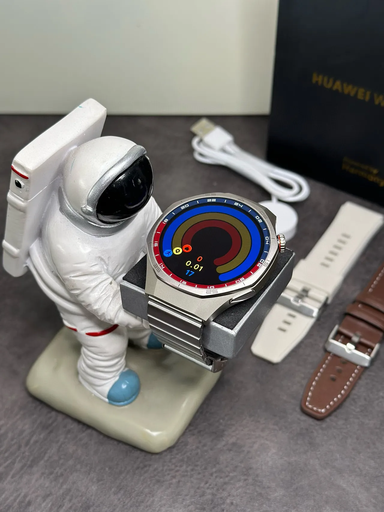 POIZON Black Silver Round Case Engraved Bezel Smartwatch 6