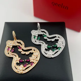 qeelin সোনা রূপা ওপেনওয়ার্ক হার্ট সিলহুয়েট ফ্লোরাল মোটিফ ডিটেলিং নেকলেস