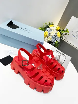 Red Chunky Platform T-Strap Gladiator Sandals 2