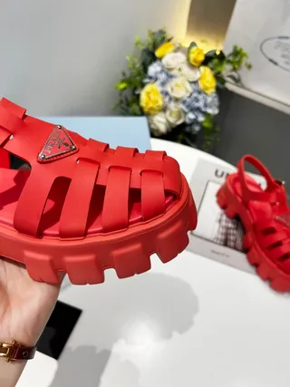 Red Chunky Platform T-Strap Gladiator Sandals 3