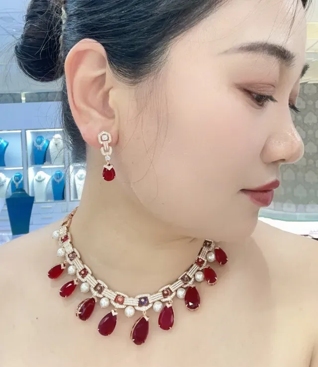 Red Teardrop Ruby and Pearl Pendant Necklace 3