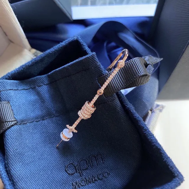 Rose Gold Pavé Diamond Coiled Wire Linear Earring 3
