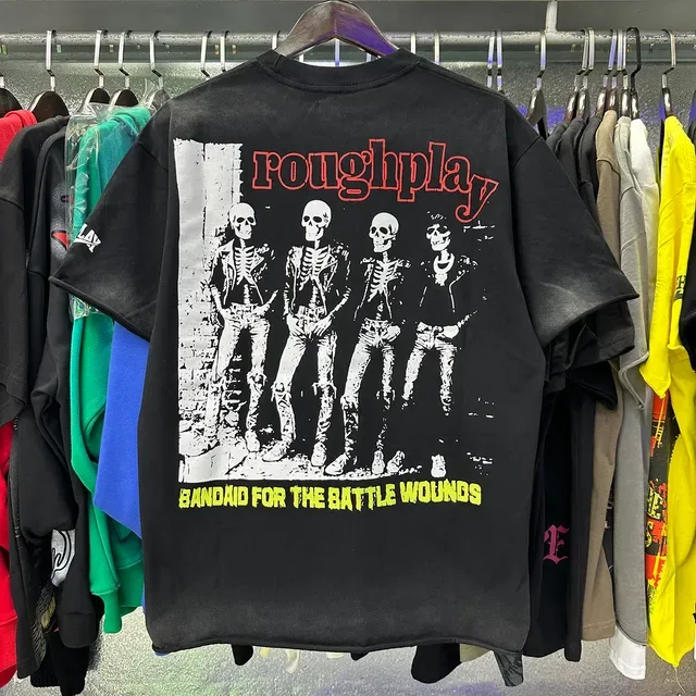 ROUGH Band Graphic Distressed Oversized T-Shirt 10