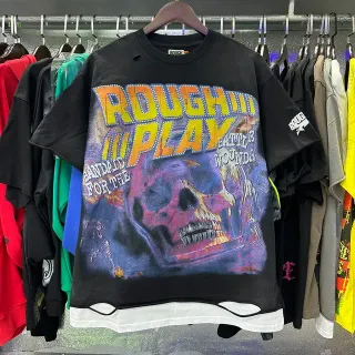 تي شيرت أوفرسايز متهالك بطباعة Rough Play ROUGH