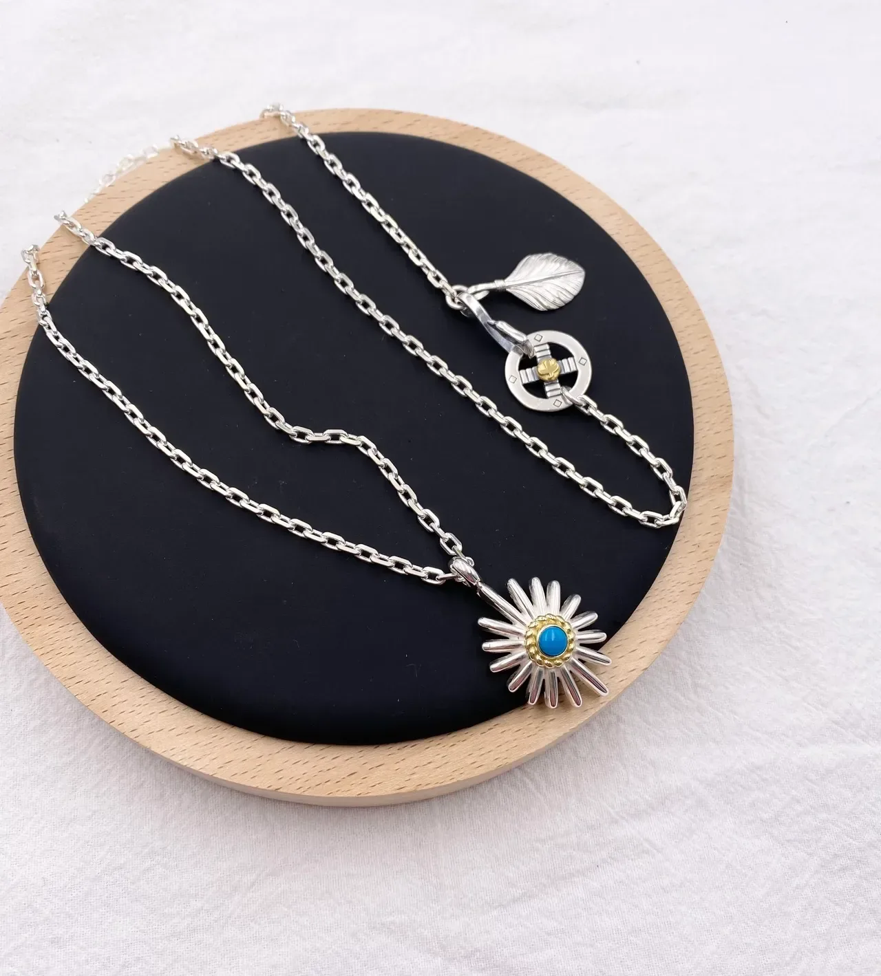 Silver Blue Chain Sunburst Pendant Necklace 3