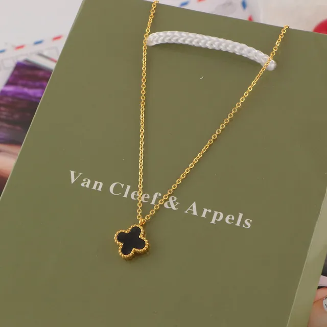 Silver Gold Clover-Shaped Pendant Beaded Edge Necklace 7