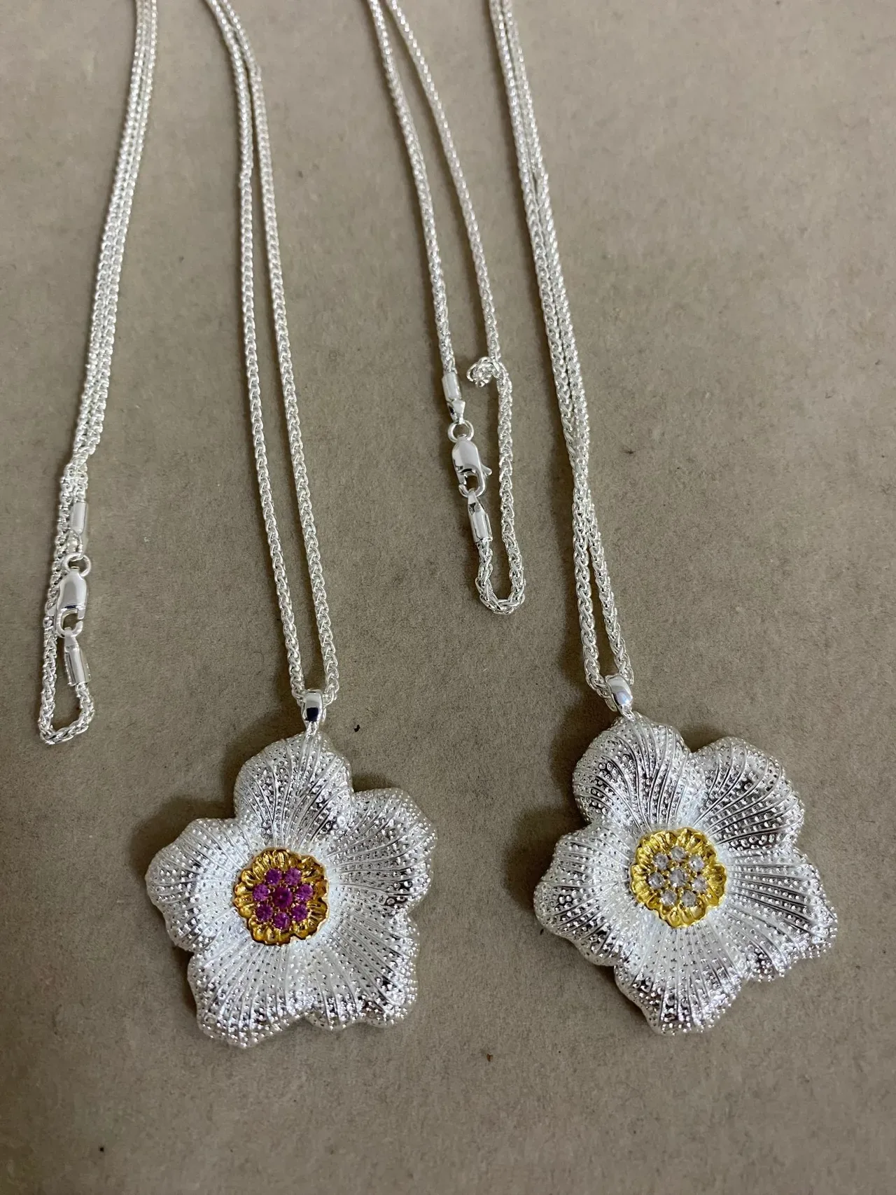 Silver Gold Flower-Shaped Textured Petal Surface Necklace 9