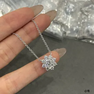 Silver-Tone Flower Cluster Pendant Necklace