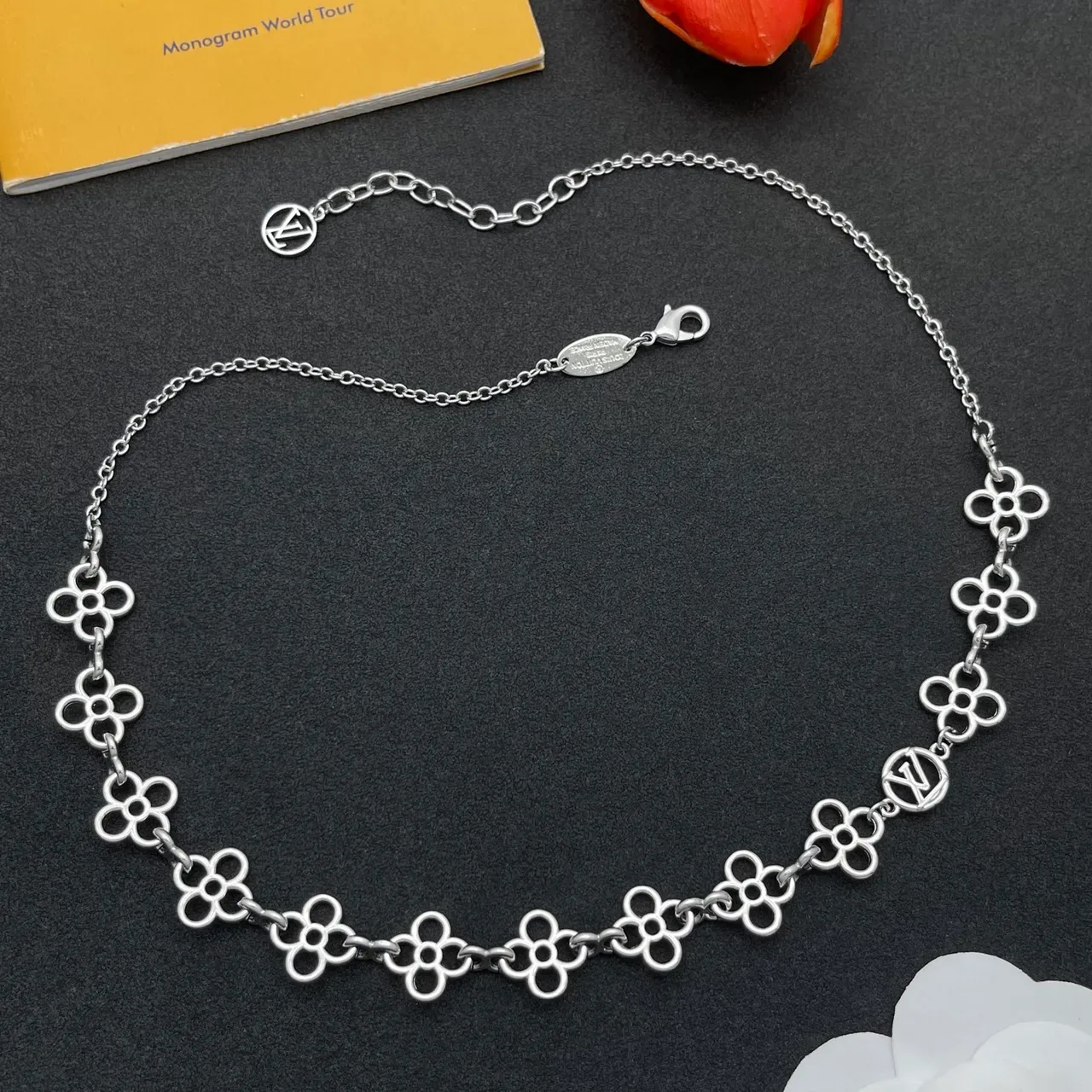 Silver-Tone Openwork Floral Link Necklace 9