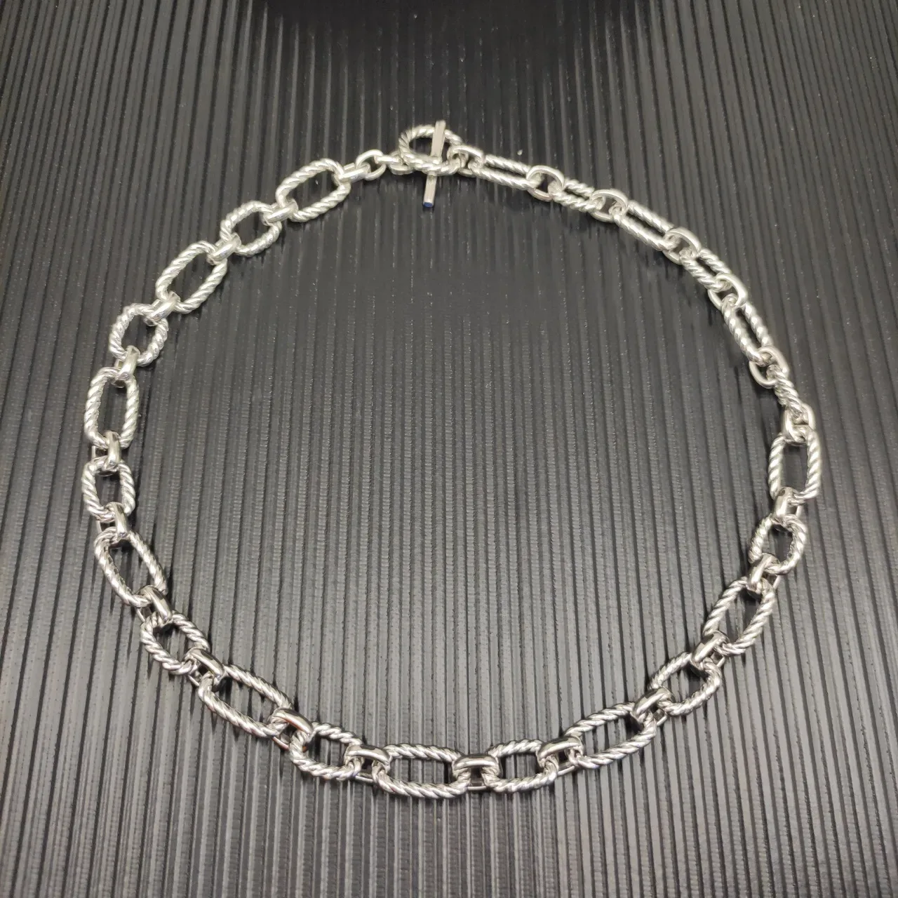 Silver Twisted Rope-Link Toggle Clasp Bracelet 4