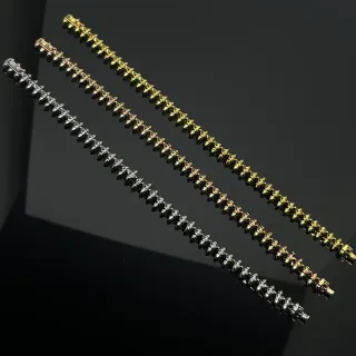 سوارات ربط معدنية مدببة قابلة للتراكم