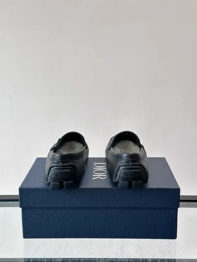 Textured Pebbled Leather Quilted Bit Strap Loafers 3