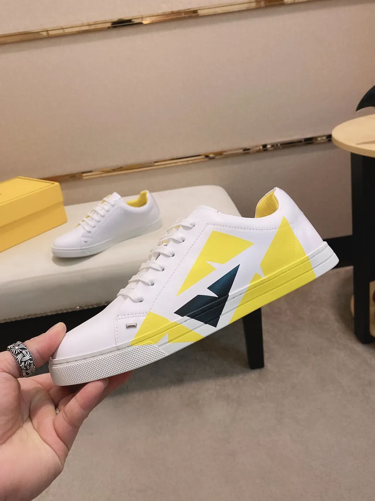 Sneaker Lifestyle Blanc et Jaune à Panel Géométrique, Low-Top 8