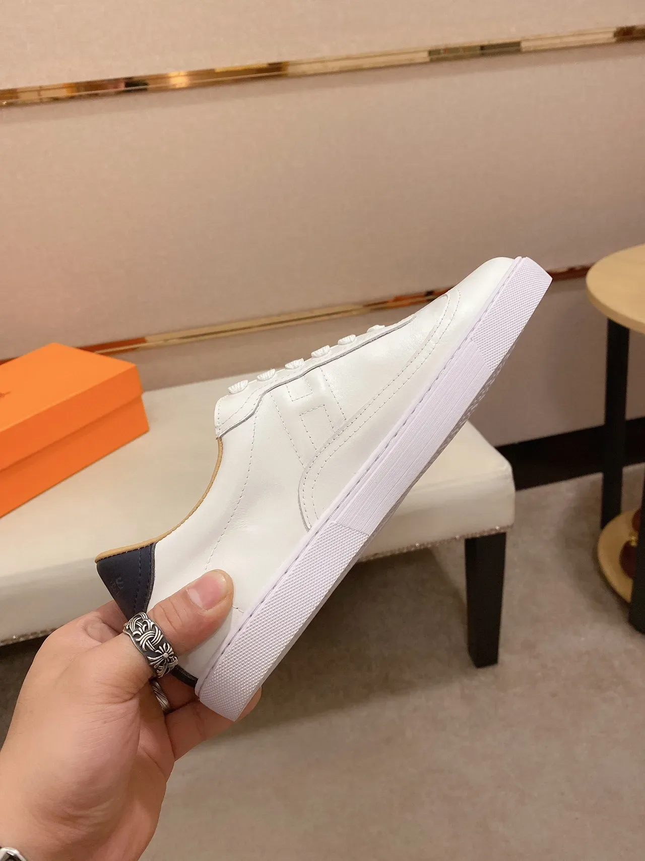 White Blue Leather Low-Top Geometric Side Print Sneakers 5