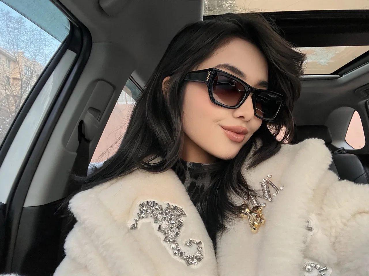 Gentle Monster Beige Black Translucent Acetate Frame Rectangular Oversized Silhouette Sunglasses 3