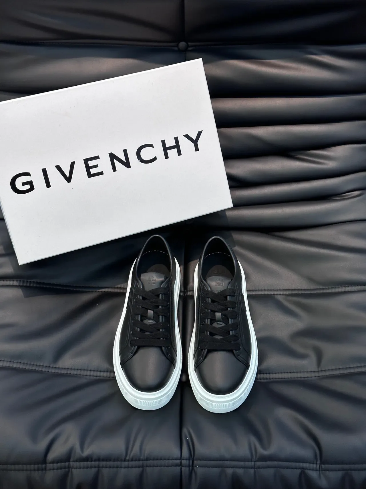 Givenchy City Sport কালো প্ল্যাটফর্ম লাইফস্টাইল স্নিকার 2
