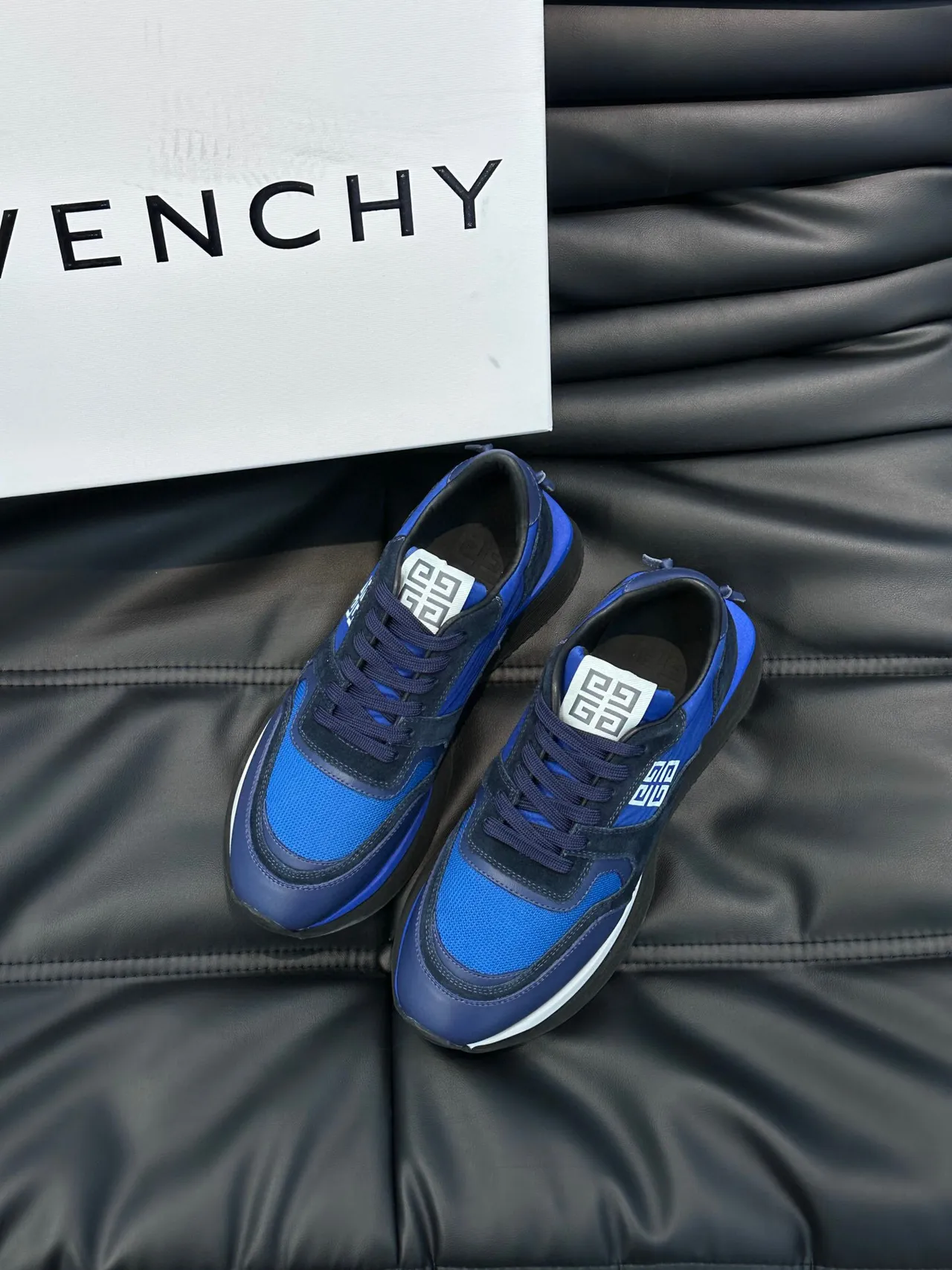 Givenchy City Sport Bleu et Marine Lifestyle Sneakers 2