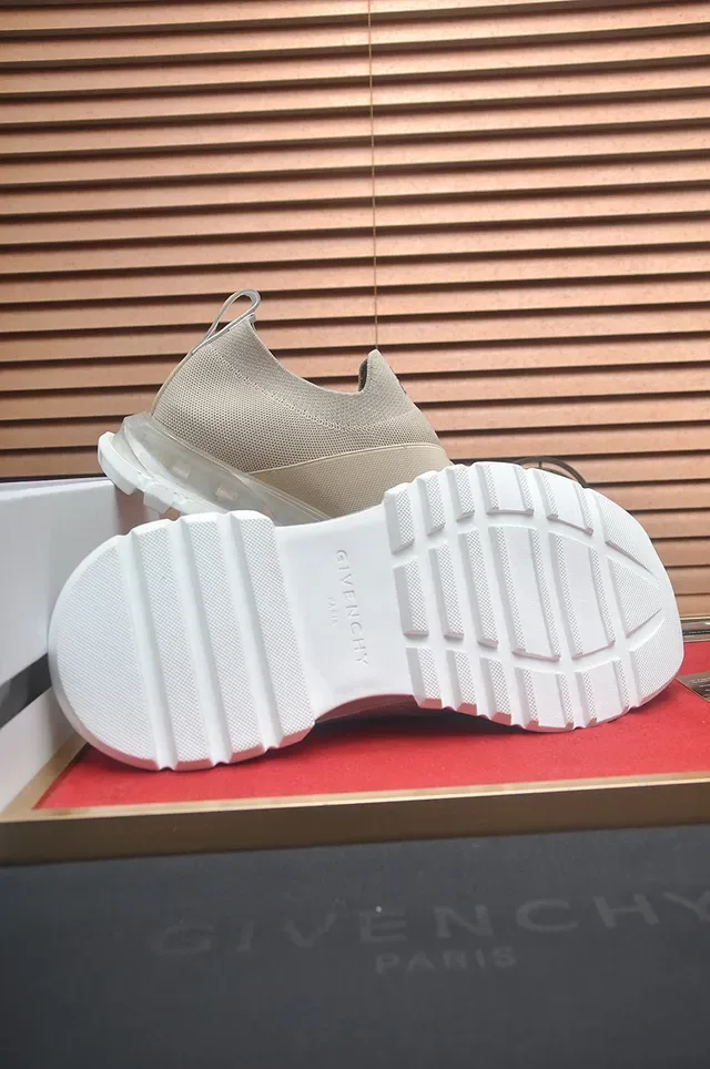Givenchy Spectre Beige Knit Strap-Buckle Lifestyle Sneakers 7