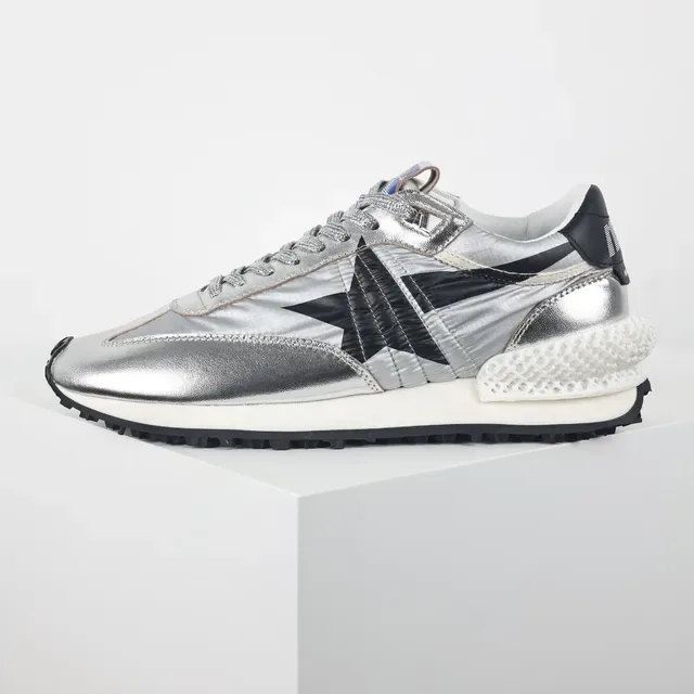 Golden Goose Runner Zapatillas Lifestyle Metálicas Plata Negro Estrella 9