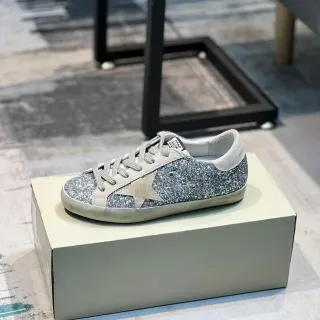 Golden Goose Superstar Prata Brilhante Camurça Lifestyle Sneakers