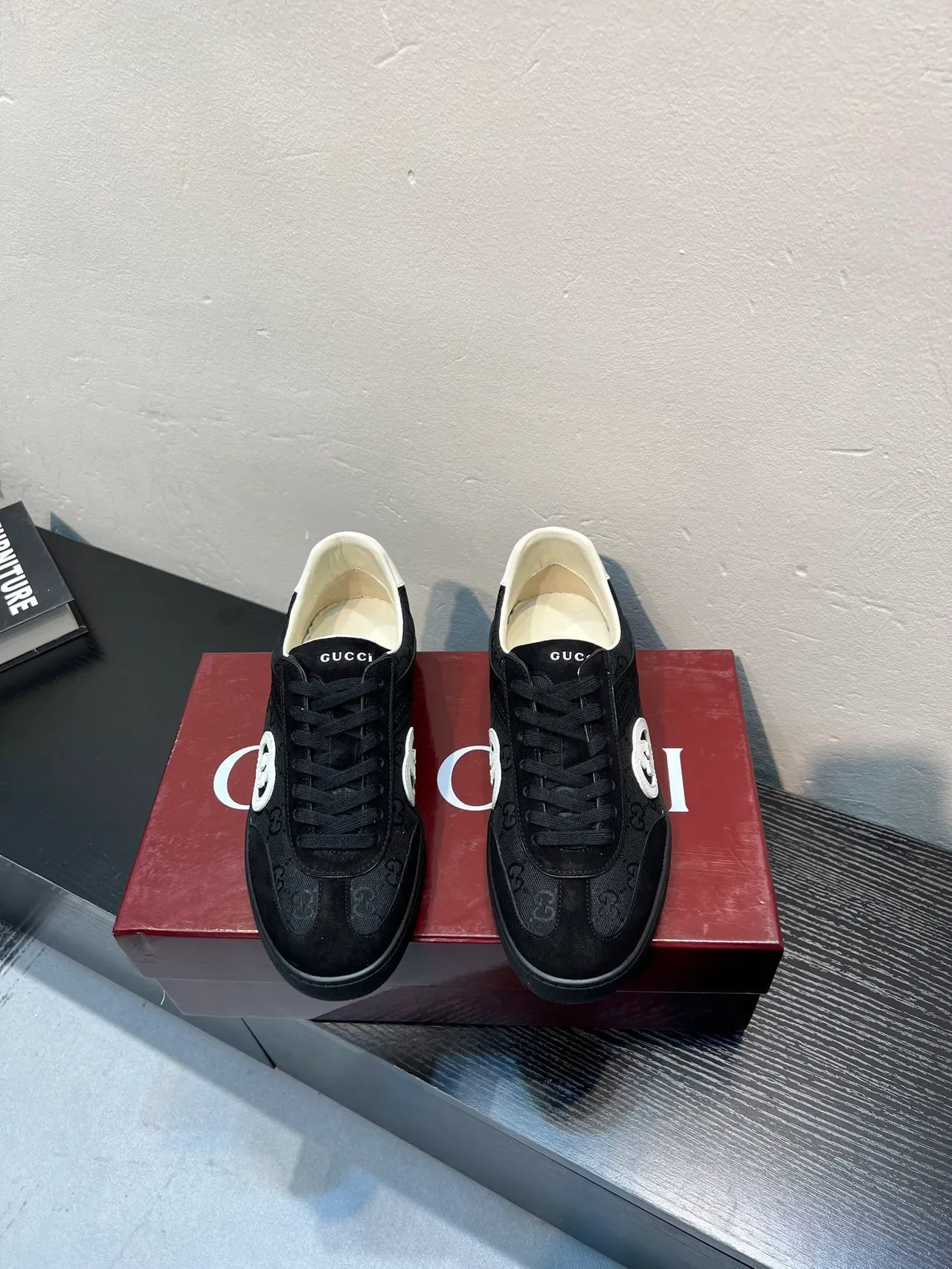 Gucci Ace Zapatillas Lifestyle de Lona y Suede Negro con Monograma 2