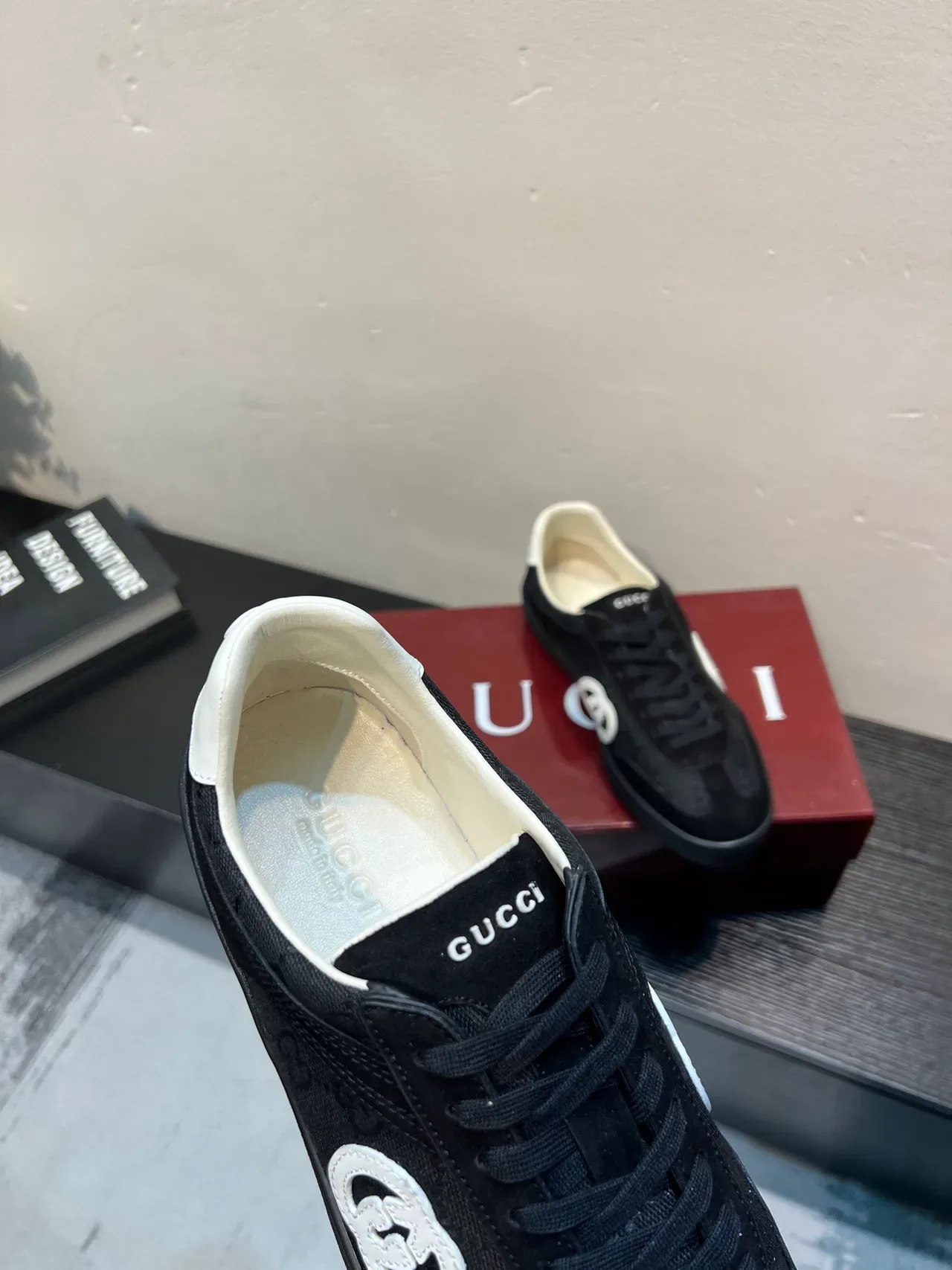 Gucci Ace Zapatillas Lifestyle de Lona y Suede Negro con Monograma 7